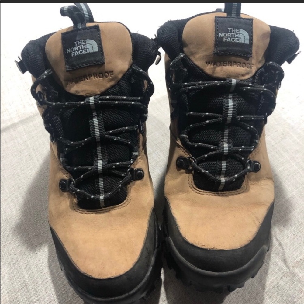 Re-poshing hiking boots they were to big..
